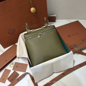 로로피아나 엑스트라 포켓 백팩 L23.5