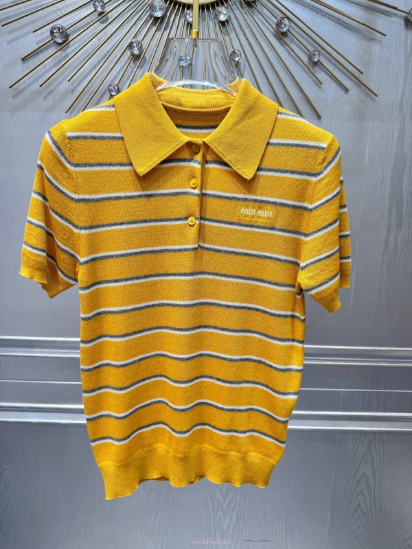 미우미우 스트라이프 카라 티셔츠 (2color)