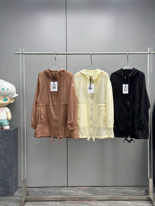 Moncler Airelle 후드 바람막이 재킷 (3color)