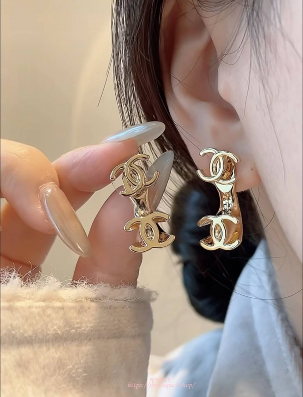 샤넬 이어링 (2color)