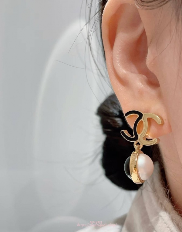 샤넬 이어링