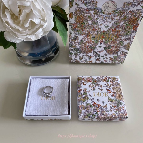 디올 쁘띠 CD 트레저 링