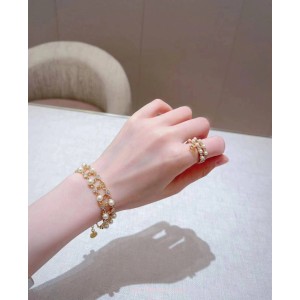 디올 쁘띠 CD 트레저 링