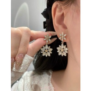 디올 Fleur de Glace이어링