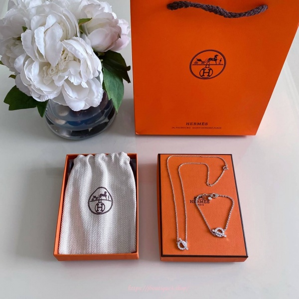 에르메스 Finesse 브레이슬릿 & 네크리스
