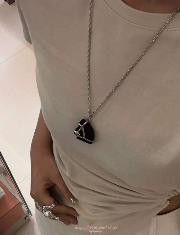 에르메스 Cheval 네크리스