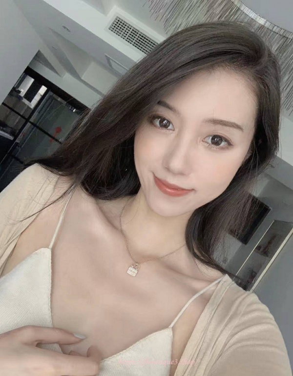 에르메스 Amulettes Constance 펜던트 네크리스