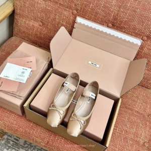 미우미우 발레리나
