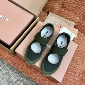 미우미우 스웨이드 발레리나