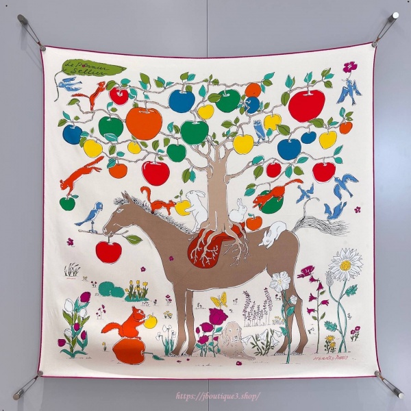 에르메스 Le Pommier Sellier 스카프 90