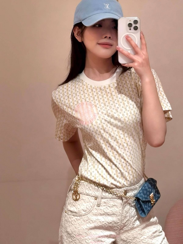 루이비통 반팔 티셔츠