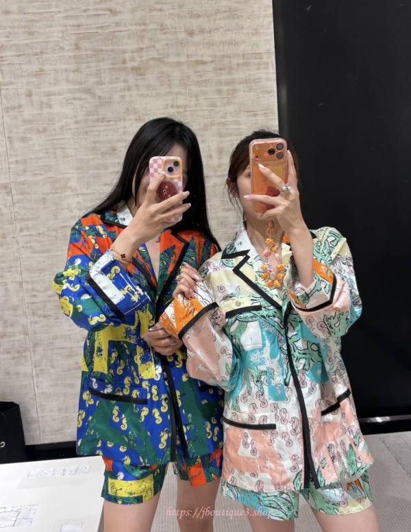 샤넬 2026 코코 비치 컬렉션 블라우스 (2color)