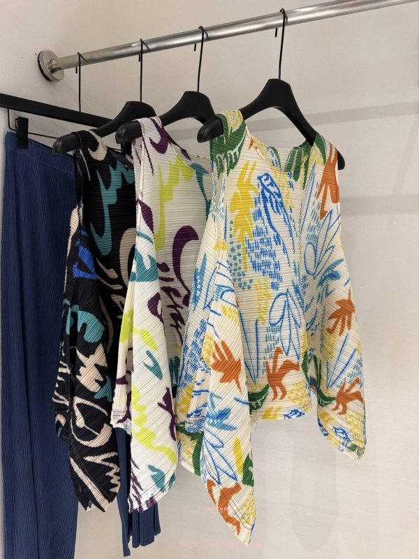 이세이미야케 플리츠플리즈 탑 (3color)